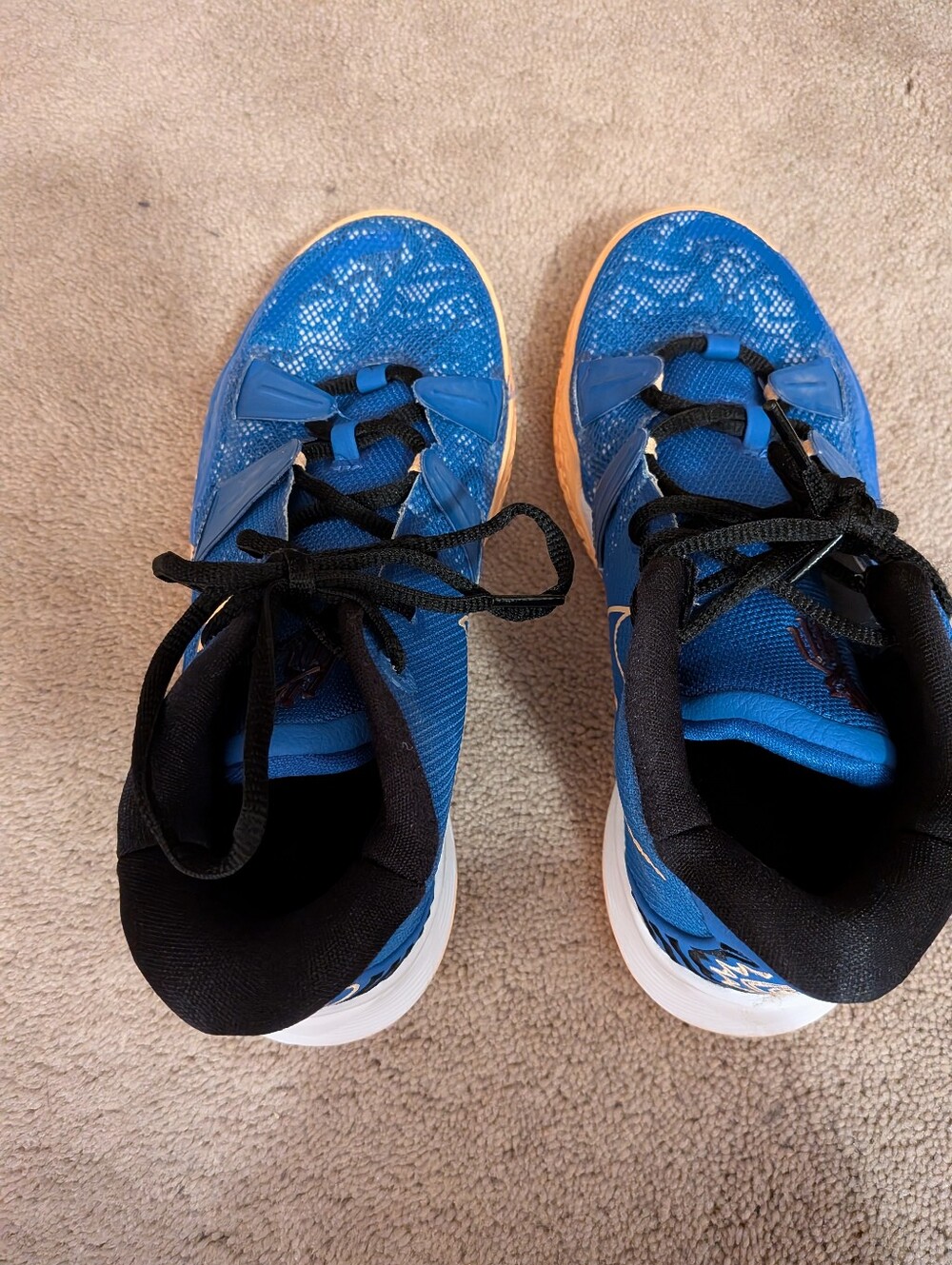 6 Y Nike KYRIE